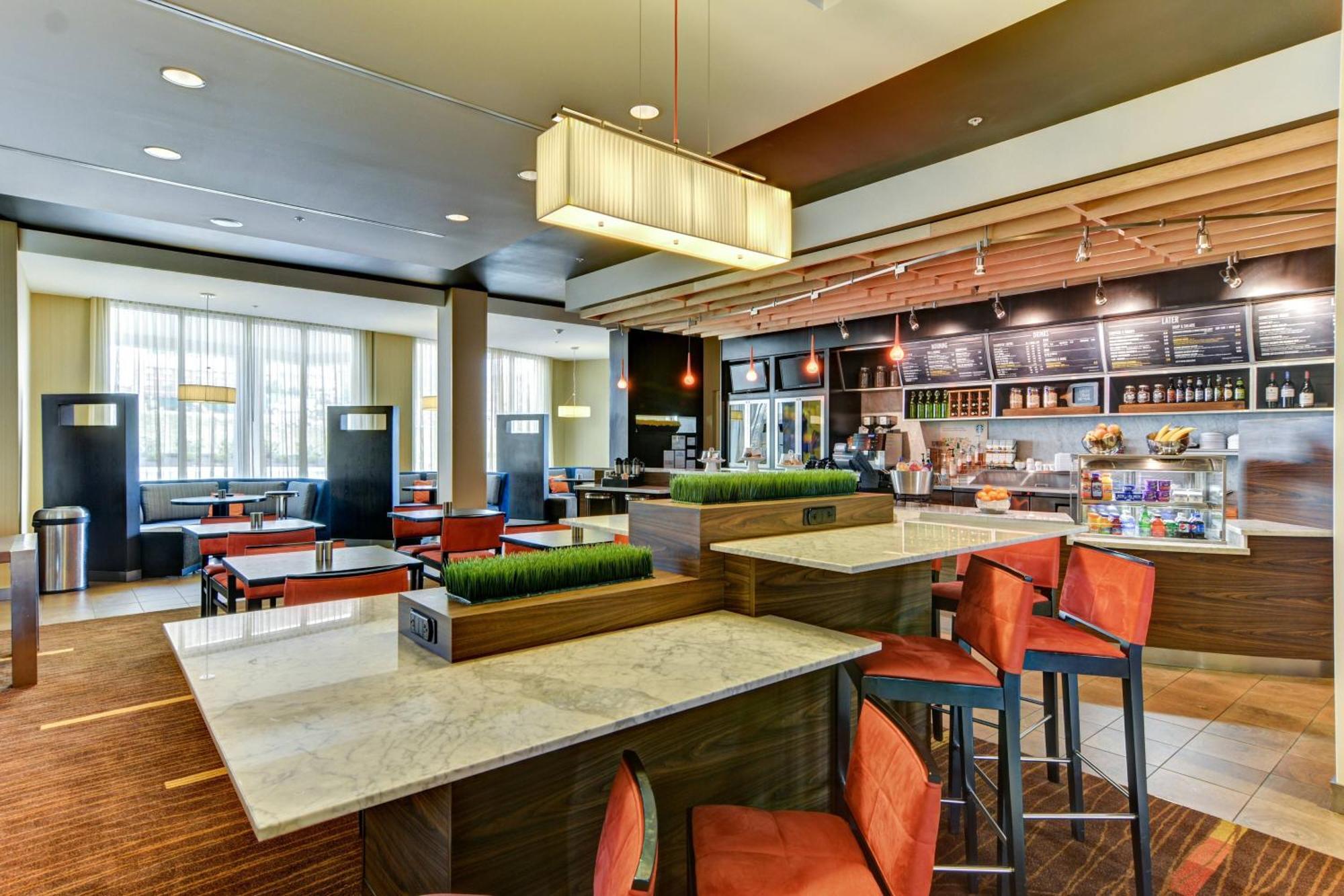 Courtyard By Marriott Bridgeport Clarksburg Hotel Exterior photo