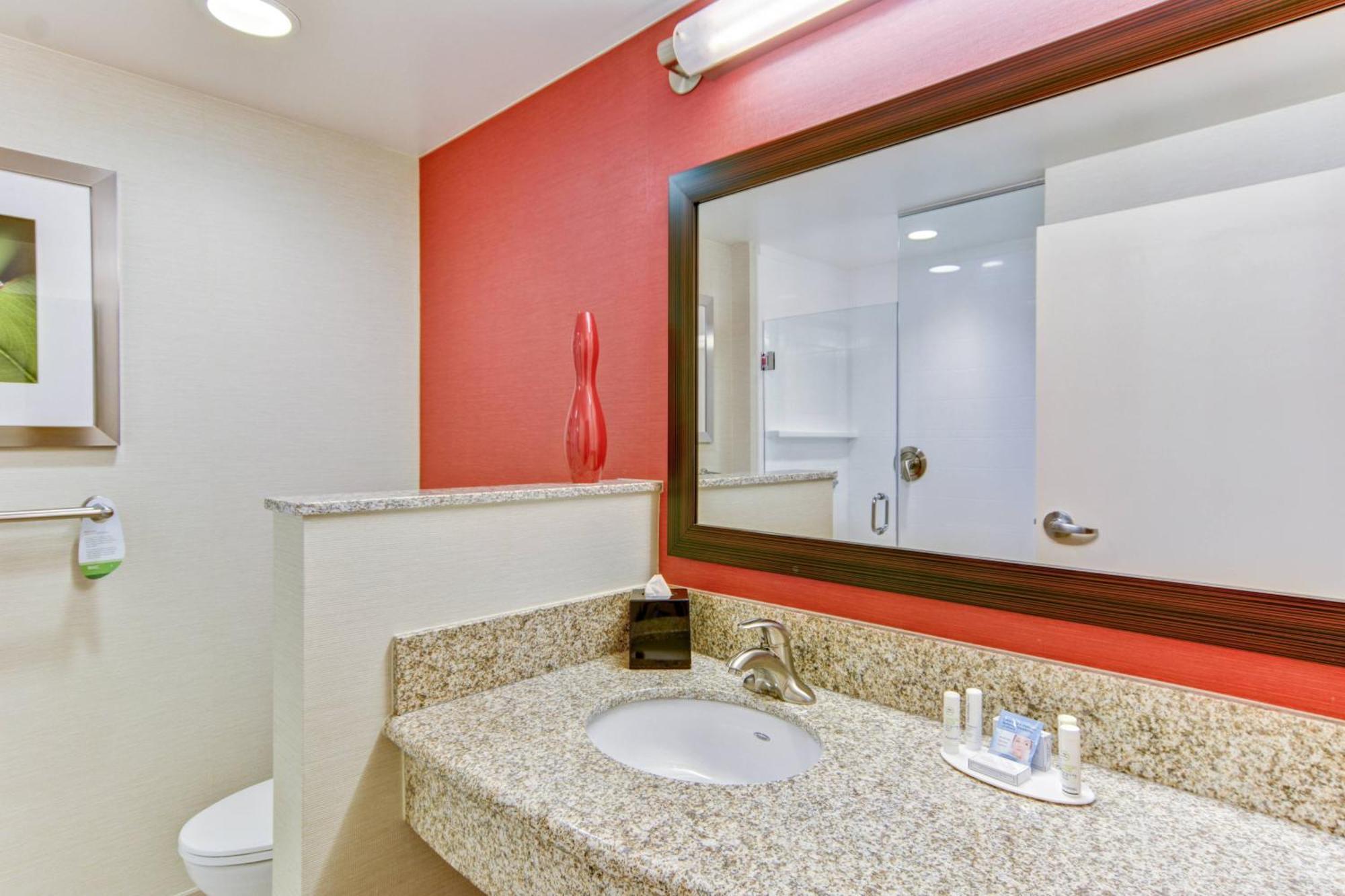 Courtyard By Marriott Bridgeport Clarksburg Hotel Exterior photo
