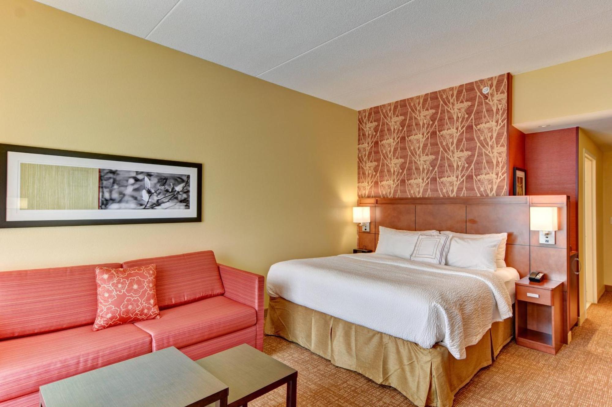 Courtyard By Marriott Bridgeport Clarksburg Hotel Exterior photo