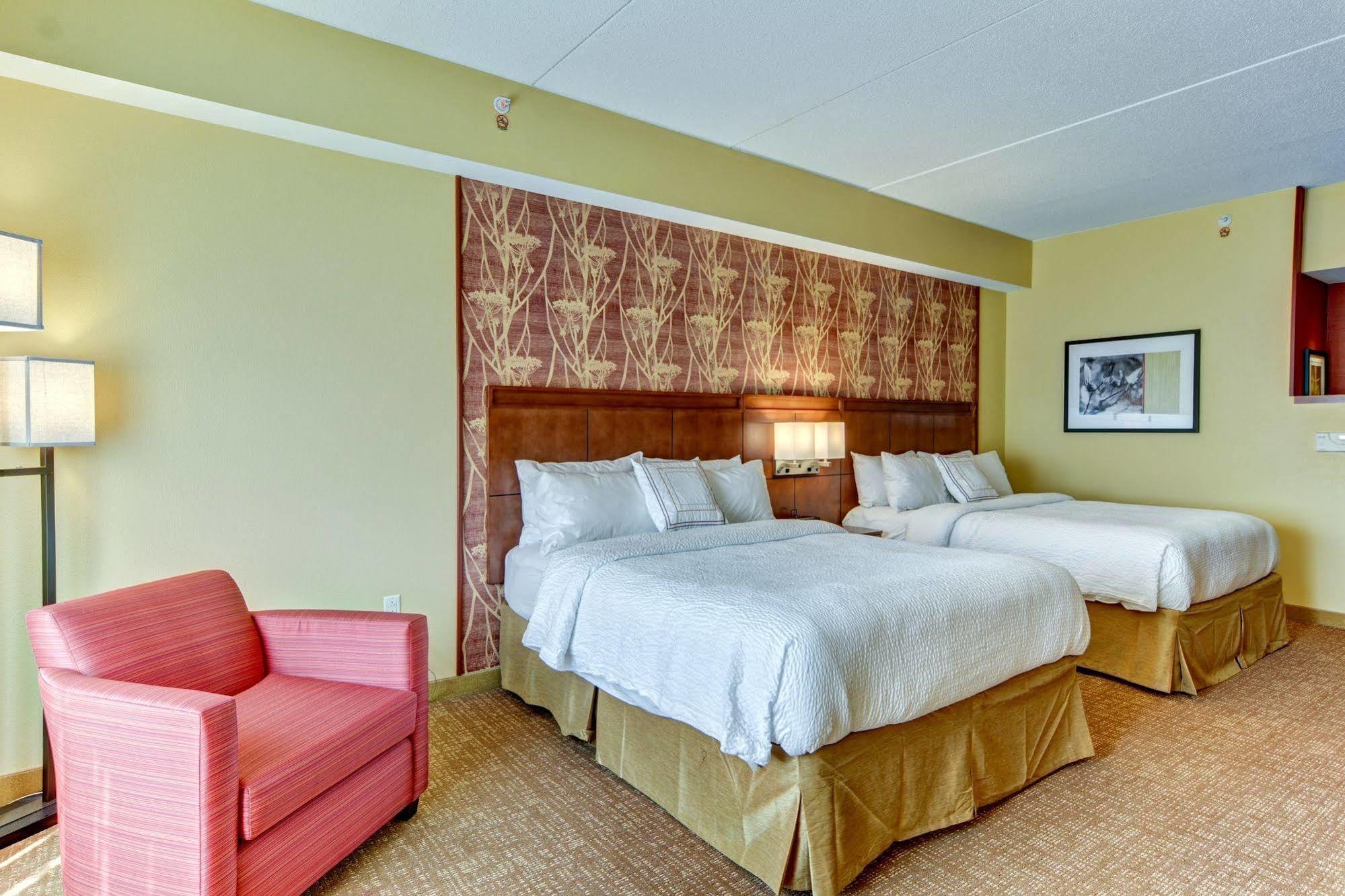 Courtyard By Marriott Bridgeport Clarksburg Hotel Exterior photo